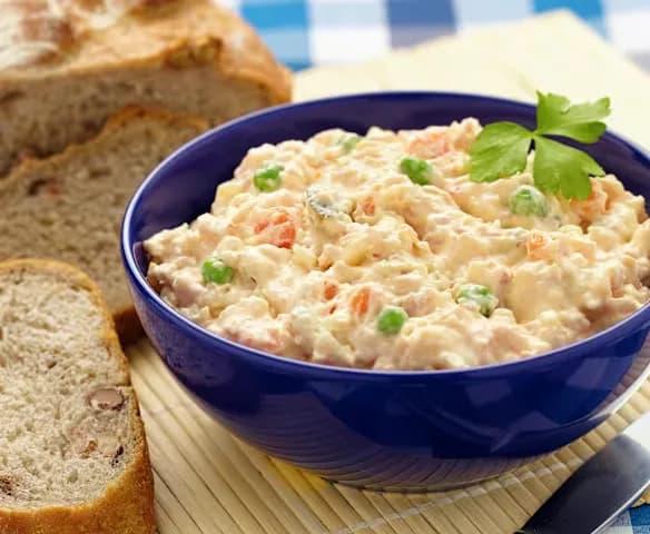Pomazánka na chlebíčky - Vlašský salát